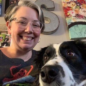 Meet your Posher, Adrienne